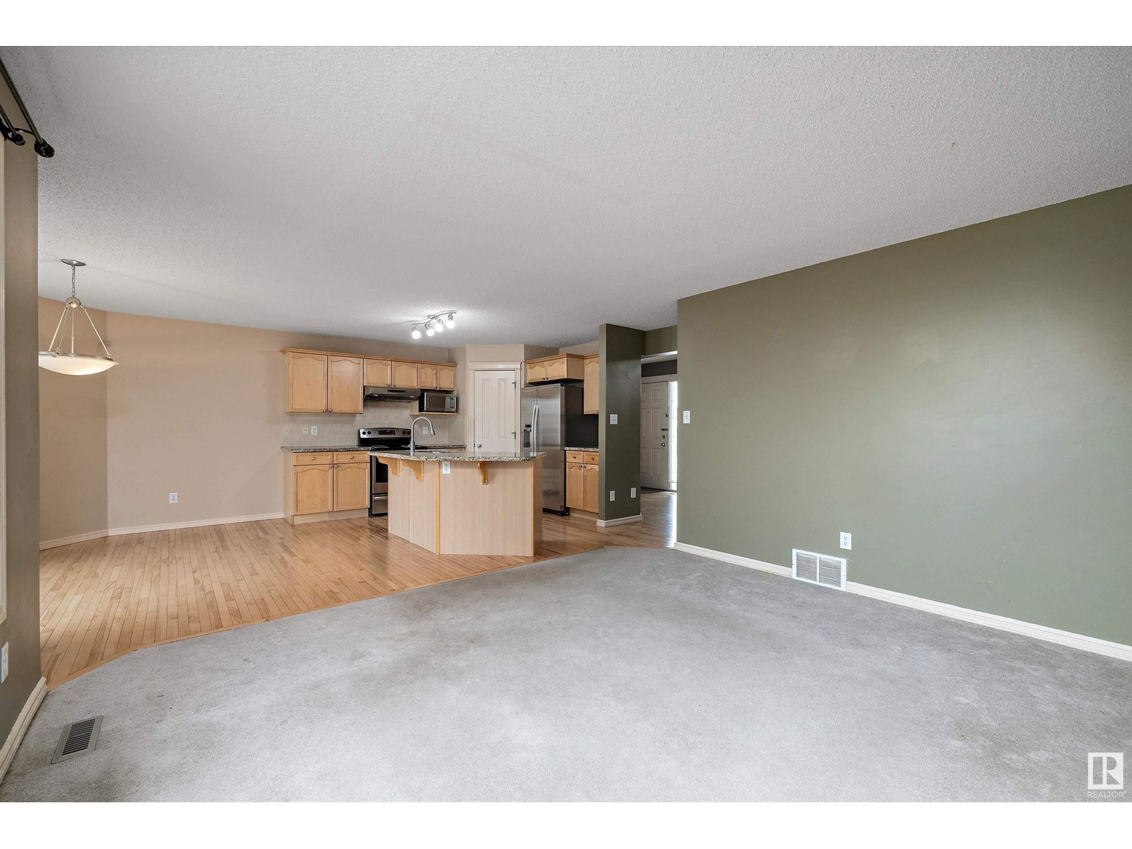4514 163a Av Nw, Edmonton, Alberta  T5Y 3H7 - Photo 10 - E4440231