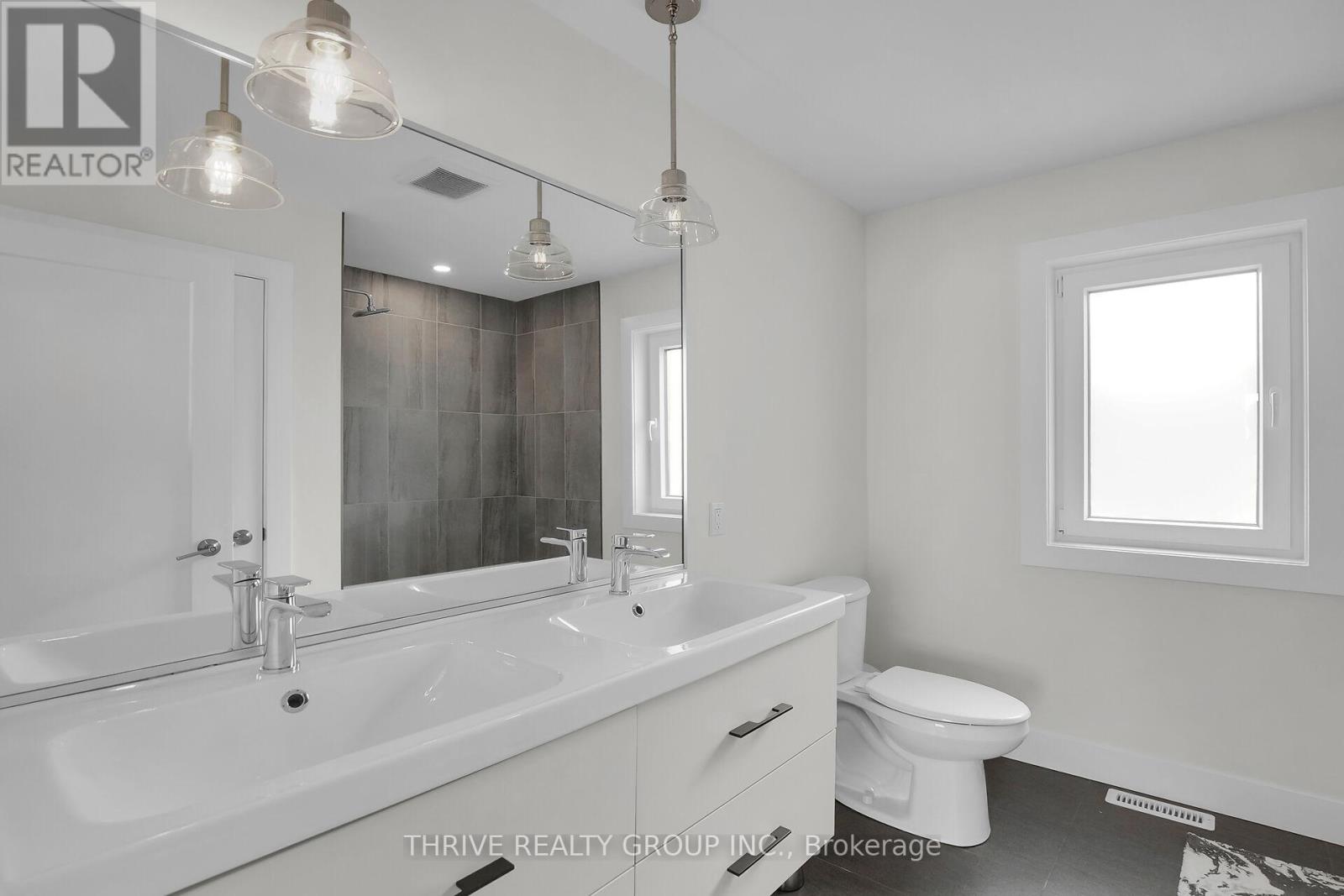 176 Winlow Way, Middlesex Centre (Komoka), Ontario  N0L 1R0 - Photo 19 - X12206326