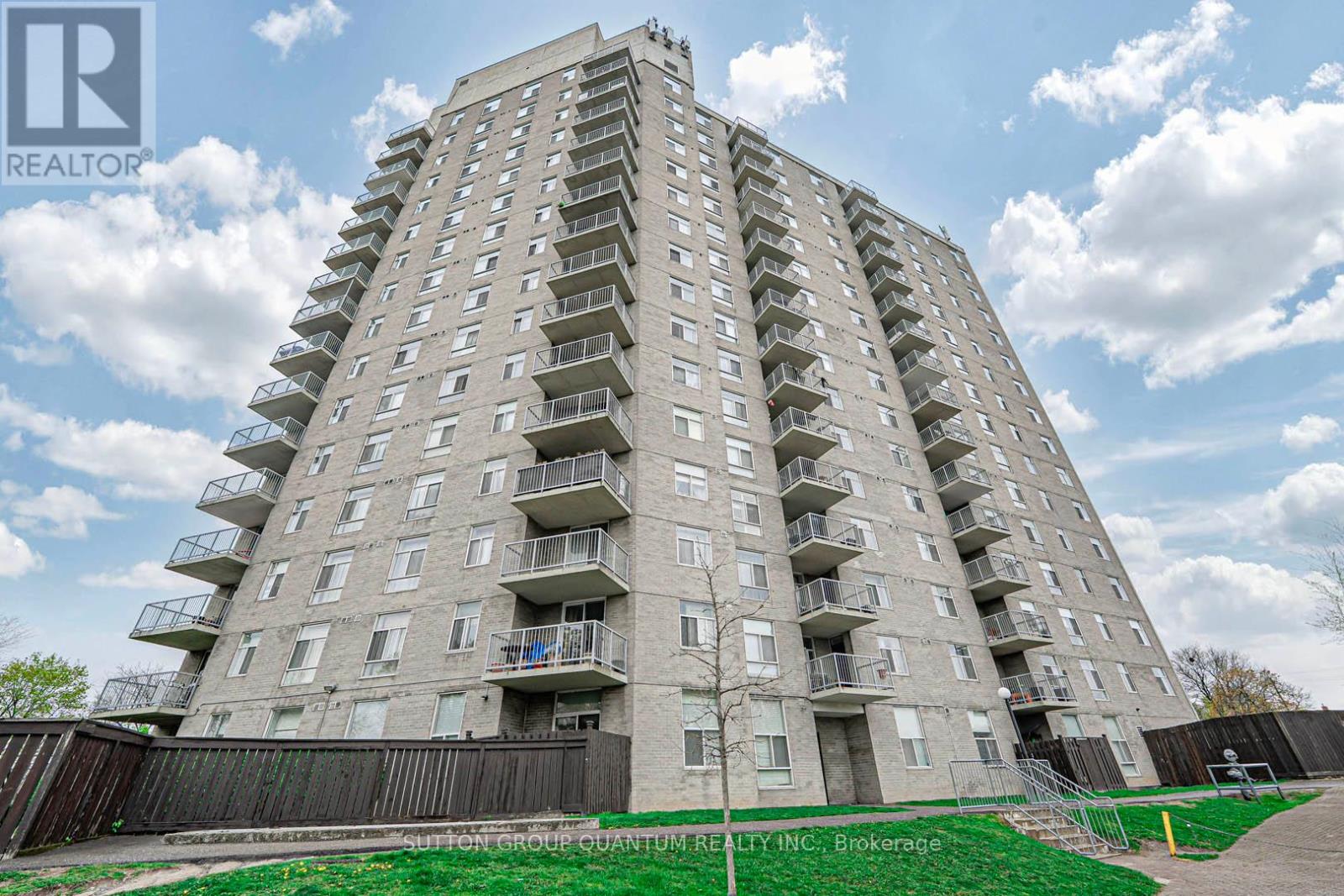 1607 - 3559 Eglinton Avenue W, Toronto, Ontario  M6M 5C6 - Photo 2 - W12198170