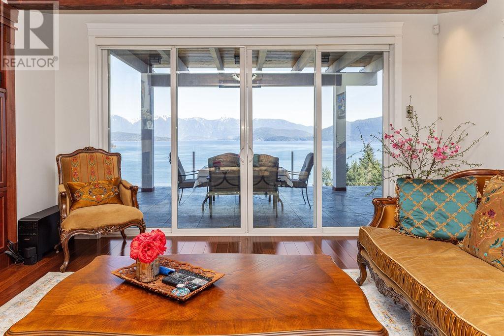 1128 Twin Isle Drive, Gibsons, British Columbia  V0N 1V1 - Photo 14 - R2993240