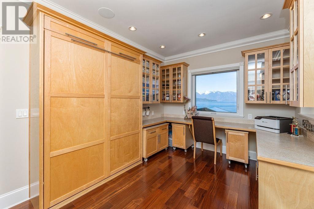 1128 Twin Isle Drive, Gibsons, British Columbia  V0N 1V1 - Photo 23 - R2993240