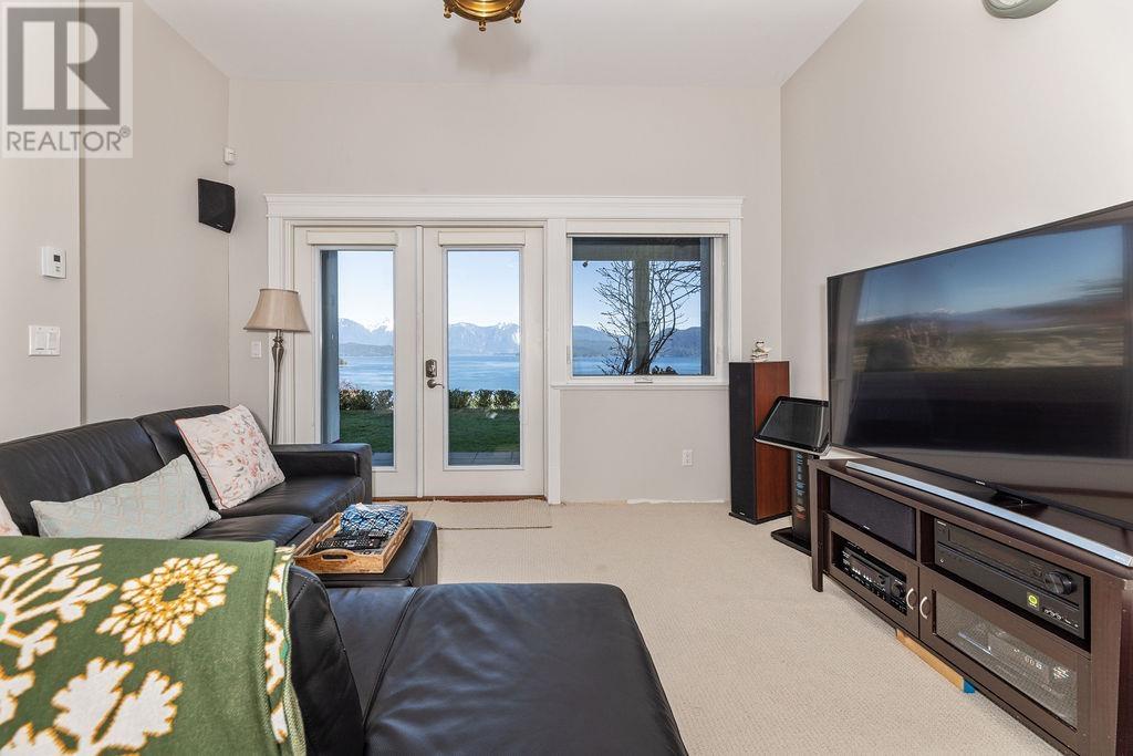 1128 Twin Isle Drive, Gibsons, British Columbia  V0N 1V1 - Photo 29 - R2993240