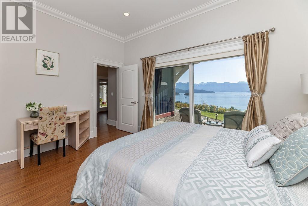 1128 Twin Isle Drive, Gibsons, British Columbia  V0N 1V1 - Photo 26 - R2993240