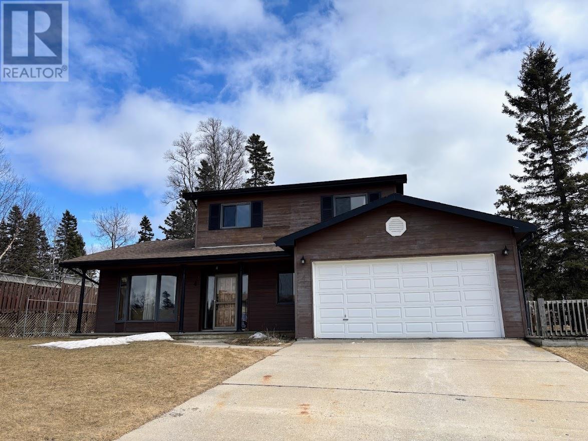 4 Nugget ST, Marathon, Ontario