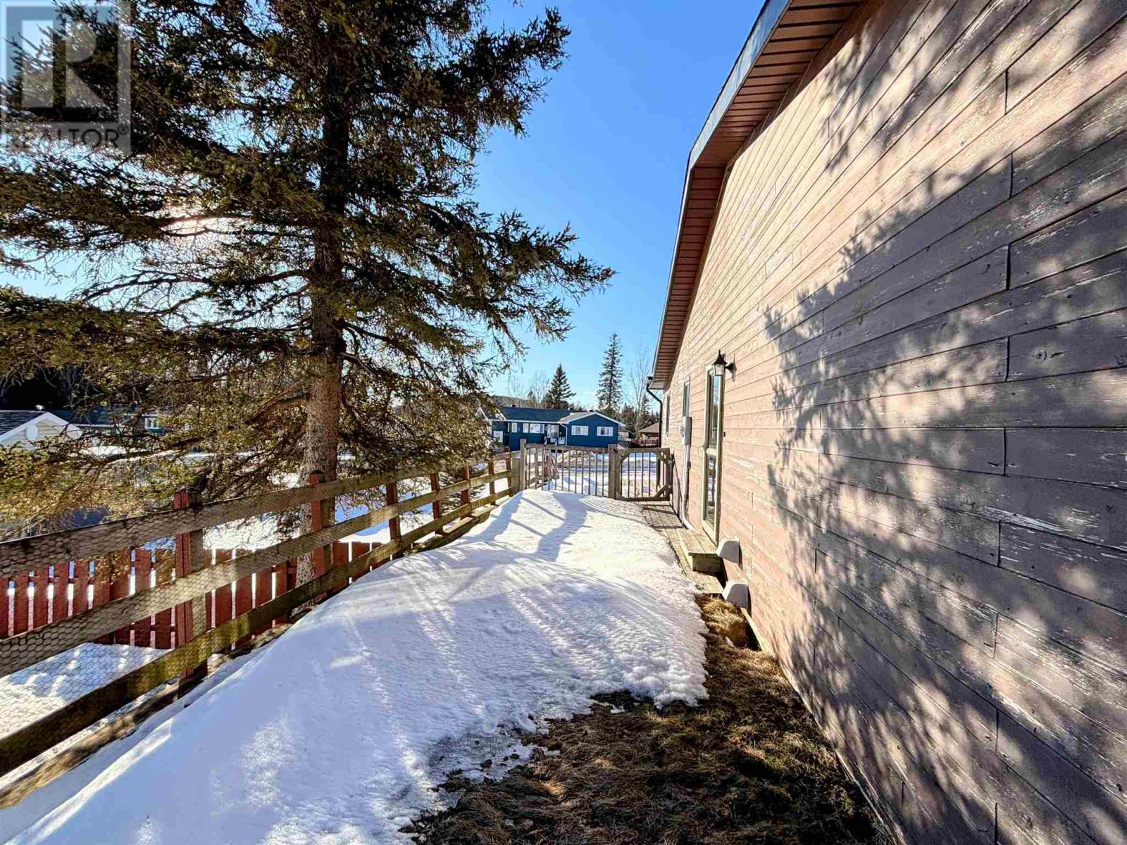 4 Nugget St, Marathon, Ontario  P0T 2E0 - Photo 48 - TB250656