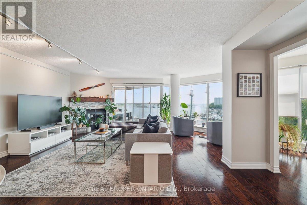 503 - 401 Queens Quay W, Toronto, Ontario  M5V 2Y2 - Photo 5 - C12206101