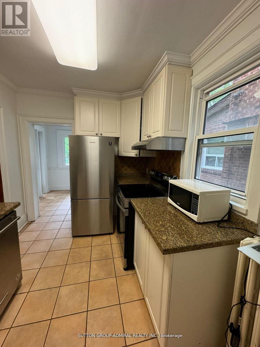 52 Lawrence Avenue E, Toronto, Ontario  M4N 1S3 - Photo 7 - C12206115