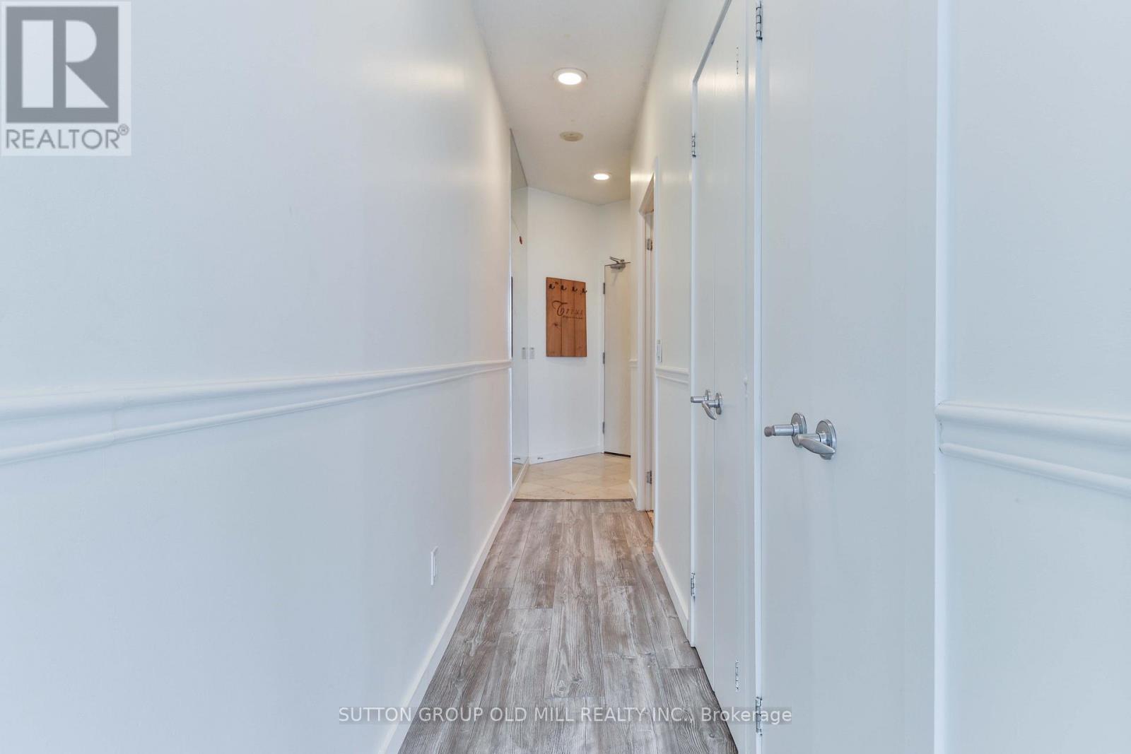 1405 - 218 Queens Quay W, Toronto, Ontario  M5J 2Y6 - Photo 6 - C12206145