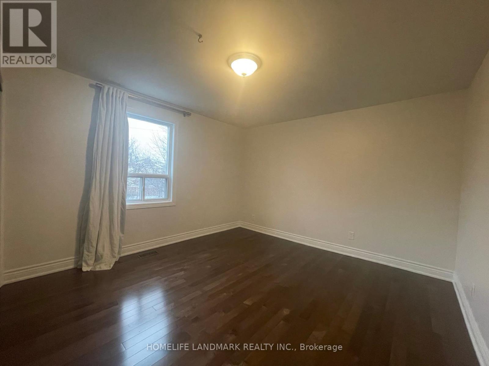 Upper - 40 Rusholme Drive, Toronto, Ontario  M6J 3J9 - Photo 19 - C12206154