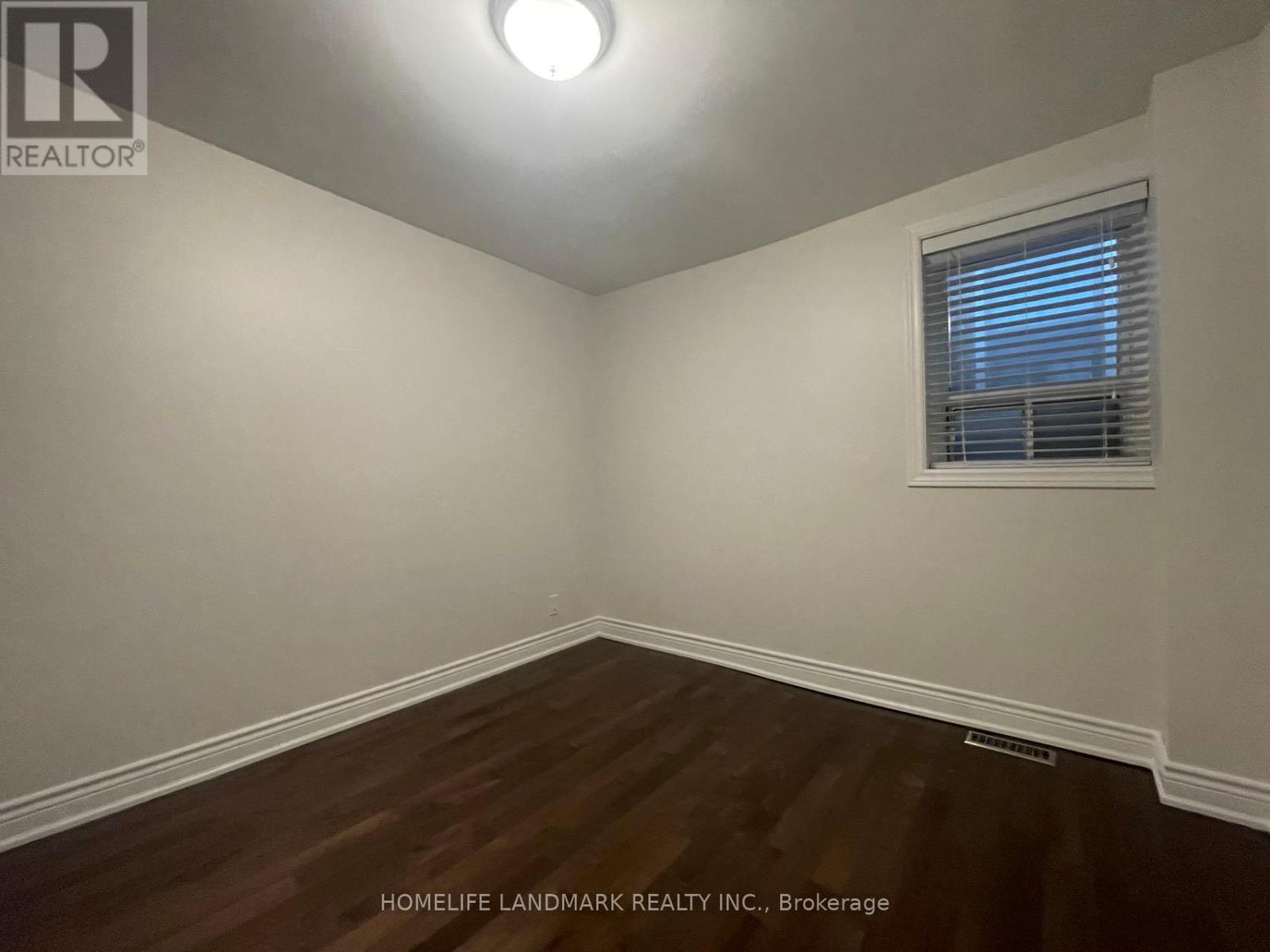 Upper - 40 Rusholme Drive, Toronto, Ontario  M6J 3J9 - Photo 20 - C12206154