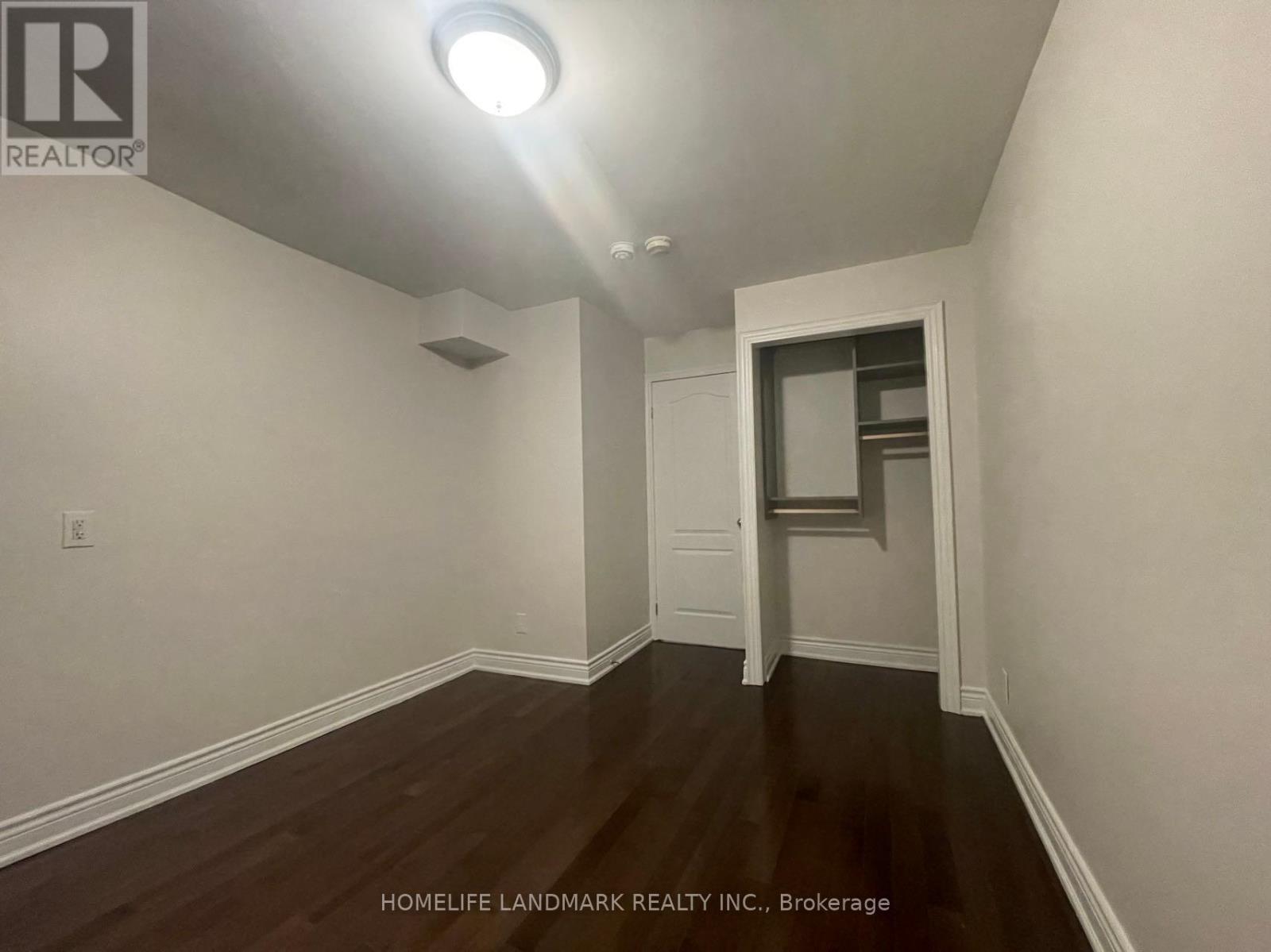 Upper - 40 Rusholme Drive, Toronto, Ontario  M6J 3J9 - Photo 22 - C12206154