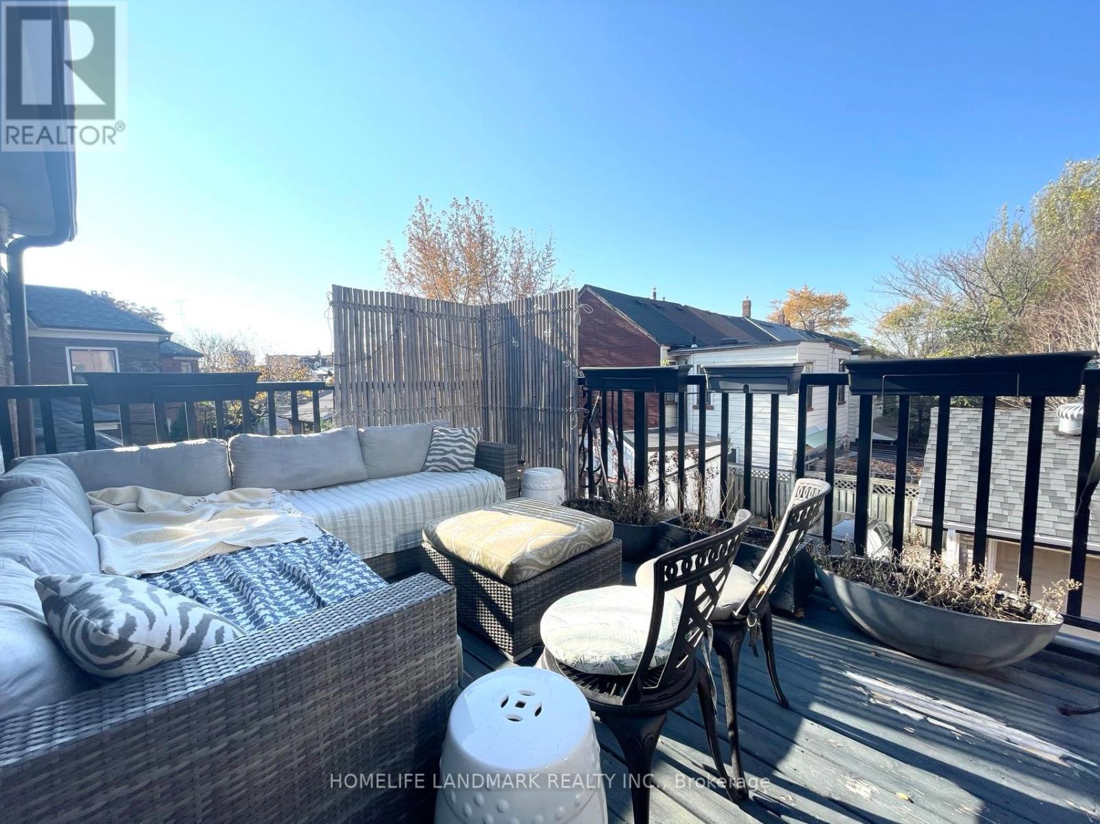 Upper - 40 Rusholme Drive, Toronto, Ontario  M6J 3J9 - Photo 23 - C12206154