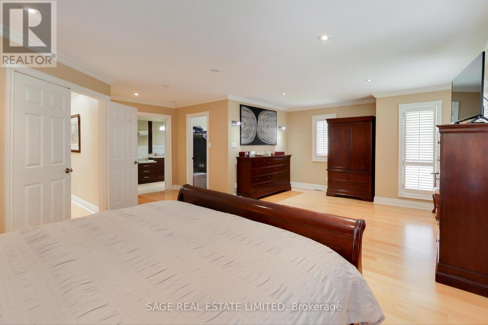 108 Madawaska Avenue, Toronto, Ontario  M2M 2R4 - Photo 27 - C12206176