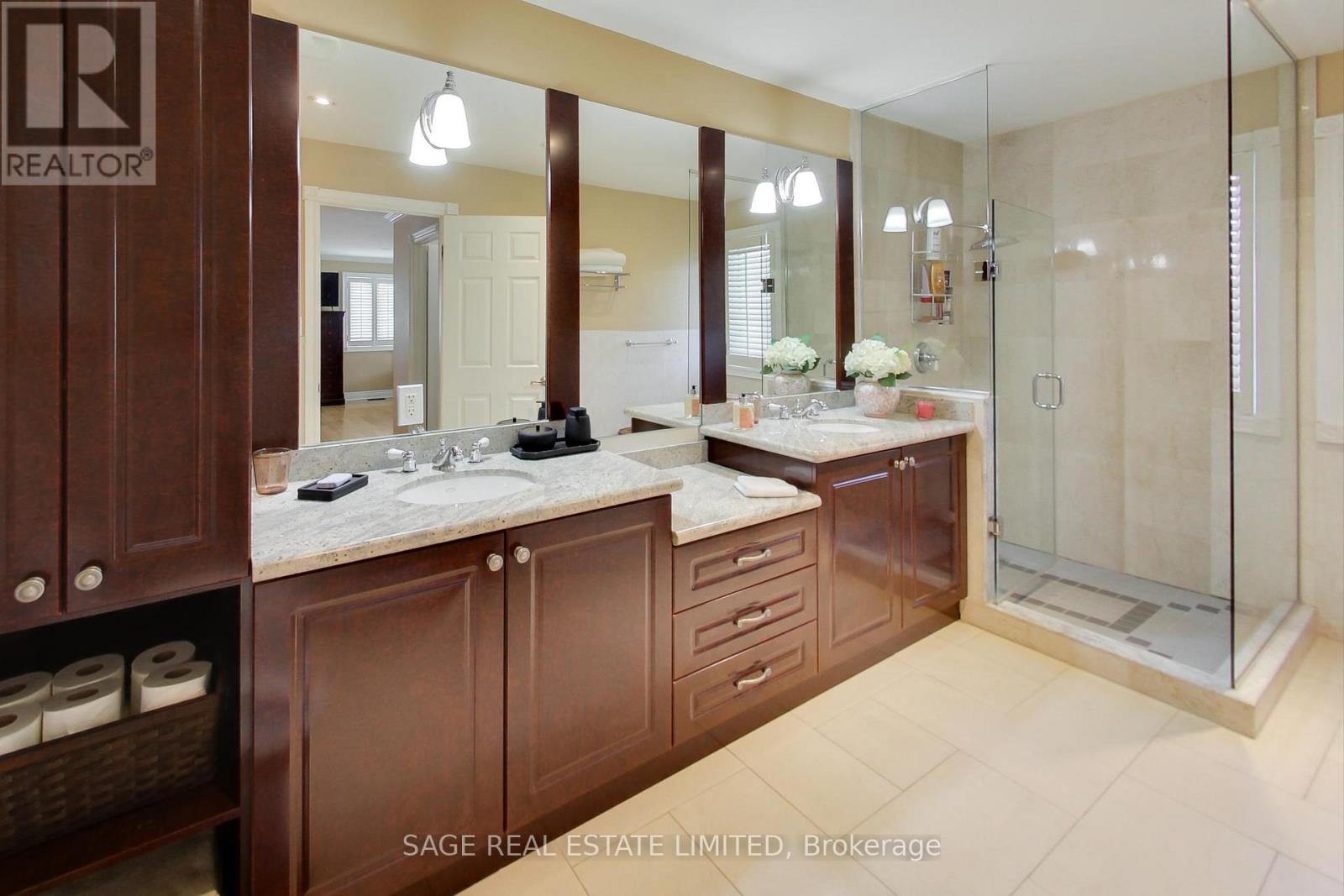 108 Madawaska Avenue, Toronto, Ontario  M2M 2R4 - Photo 29 - C12206176
