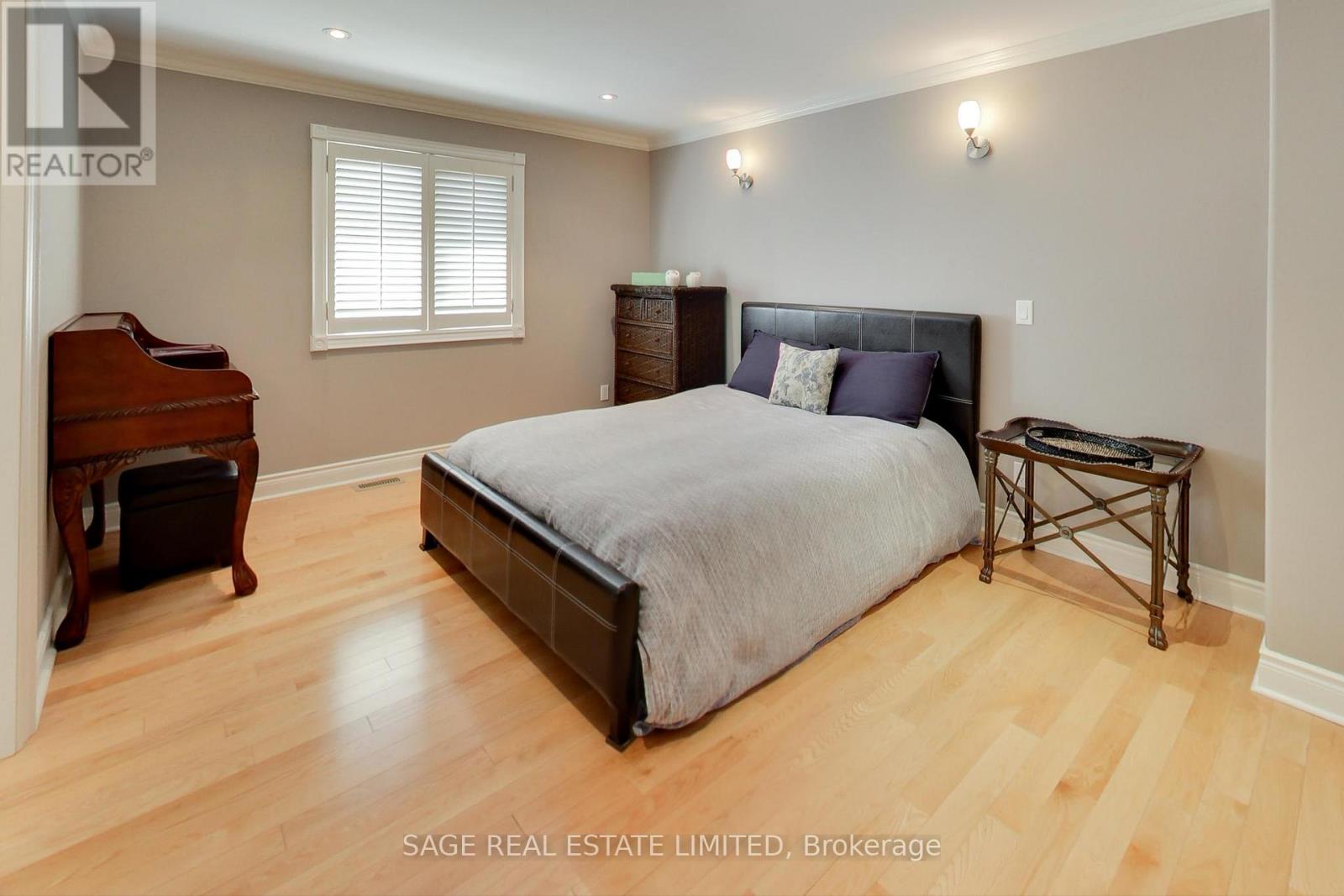 108 Madawaska Avenue, Toronto, Ontario  M2M 2R4 - Photo 30 - C12206176