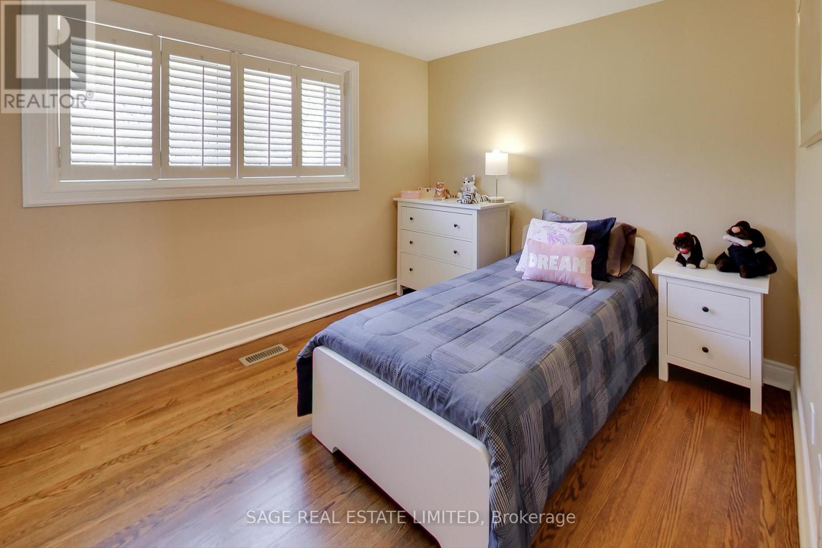 108 Madawaska Avenue, Toronto, Ontario  M2M 2R4 - Photo 37 - C12206176