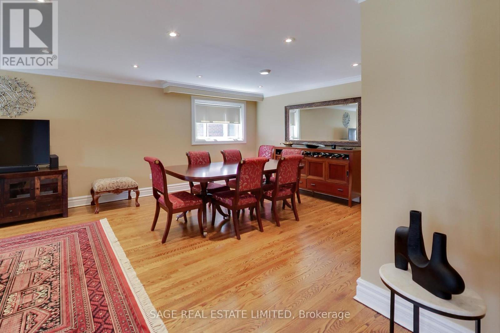 108 Madawaska Avenue, Toronto (Newtonbrook East), Ontario  M2M 2R4 - Photo 7 - C12206176
