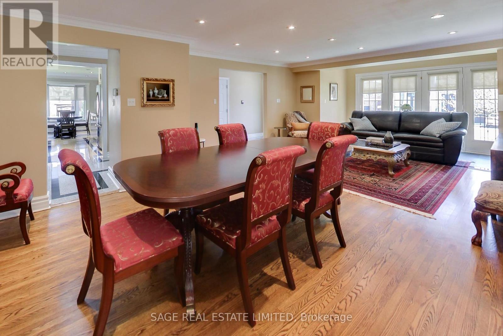 108 Madawaska Avenue, Toronto, Ontario  M2M 2R4 - Photo 9 - C12206176