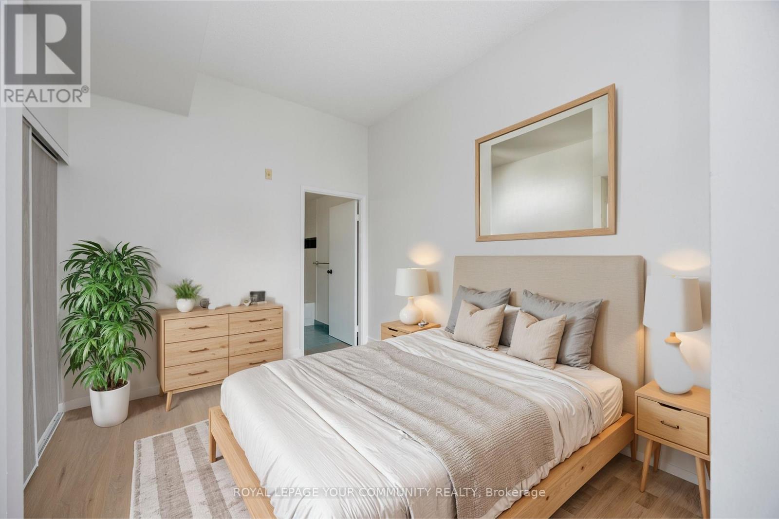 902 - 1901 Yonge Street, Toronto, Ontario  M4S 1Y6 - Photo 17 - C12206182