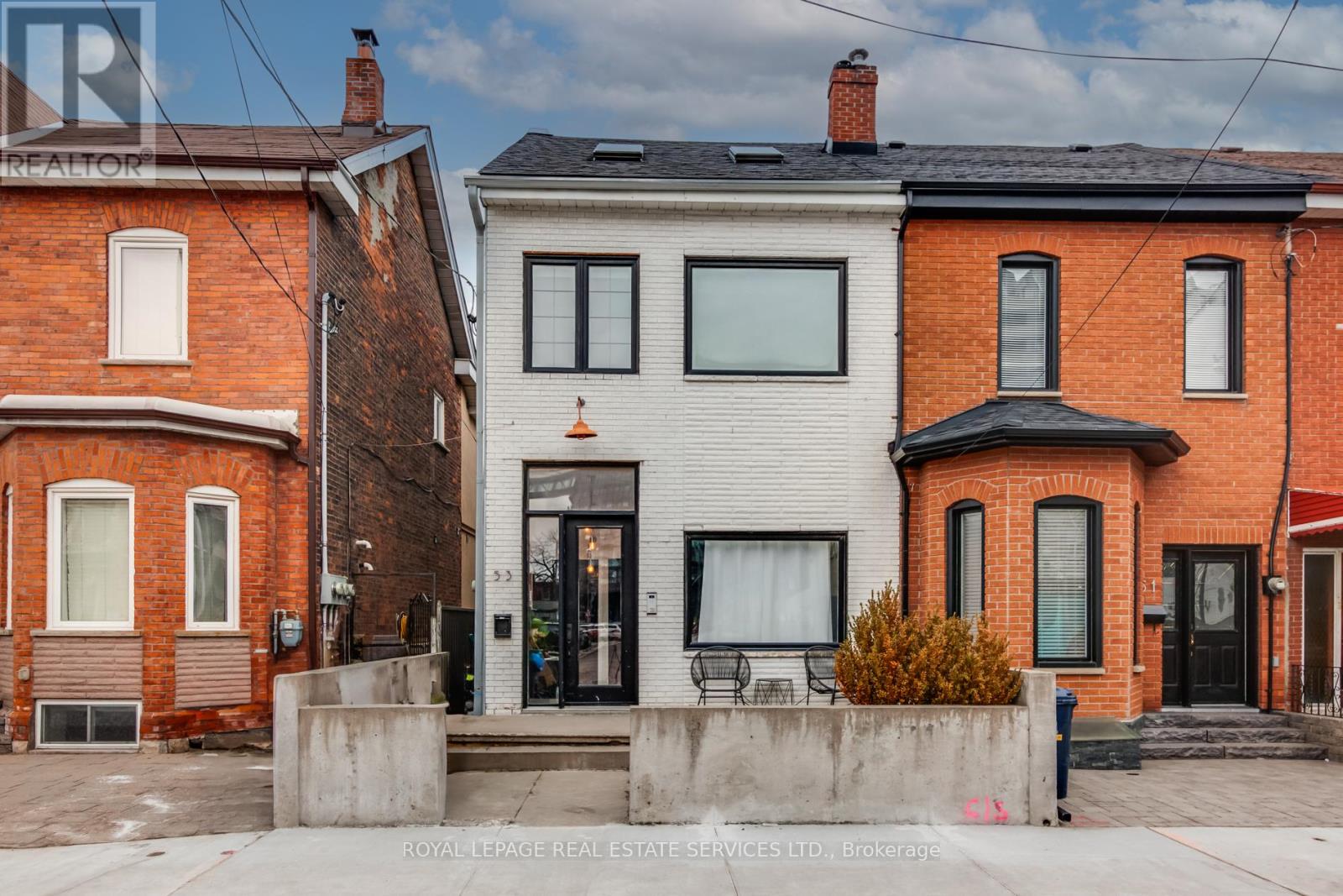 2 - 53 GLADSTONE AVENUE, Toronto, Ontario