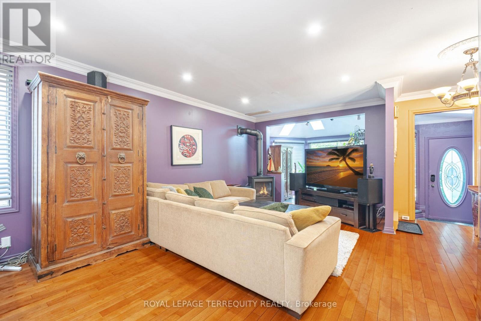 329 Glen Road, Toronto, Ontario  M4W 2X4 - Photo 10 - C12206203