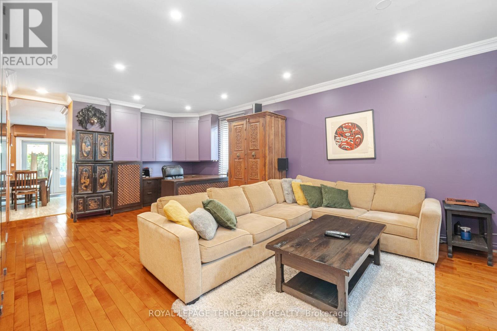 329 Glen Road, Toronto, Ontario  M4W 2X4 - Photo 11 - C12206203
