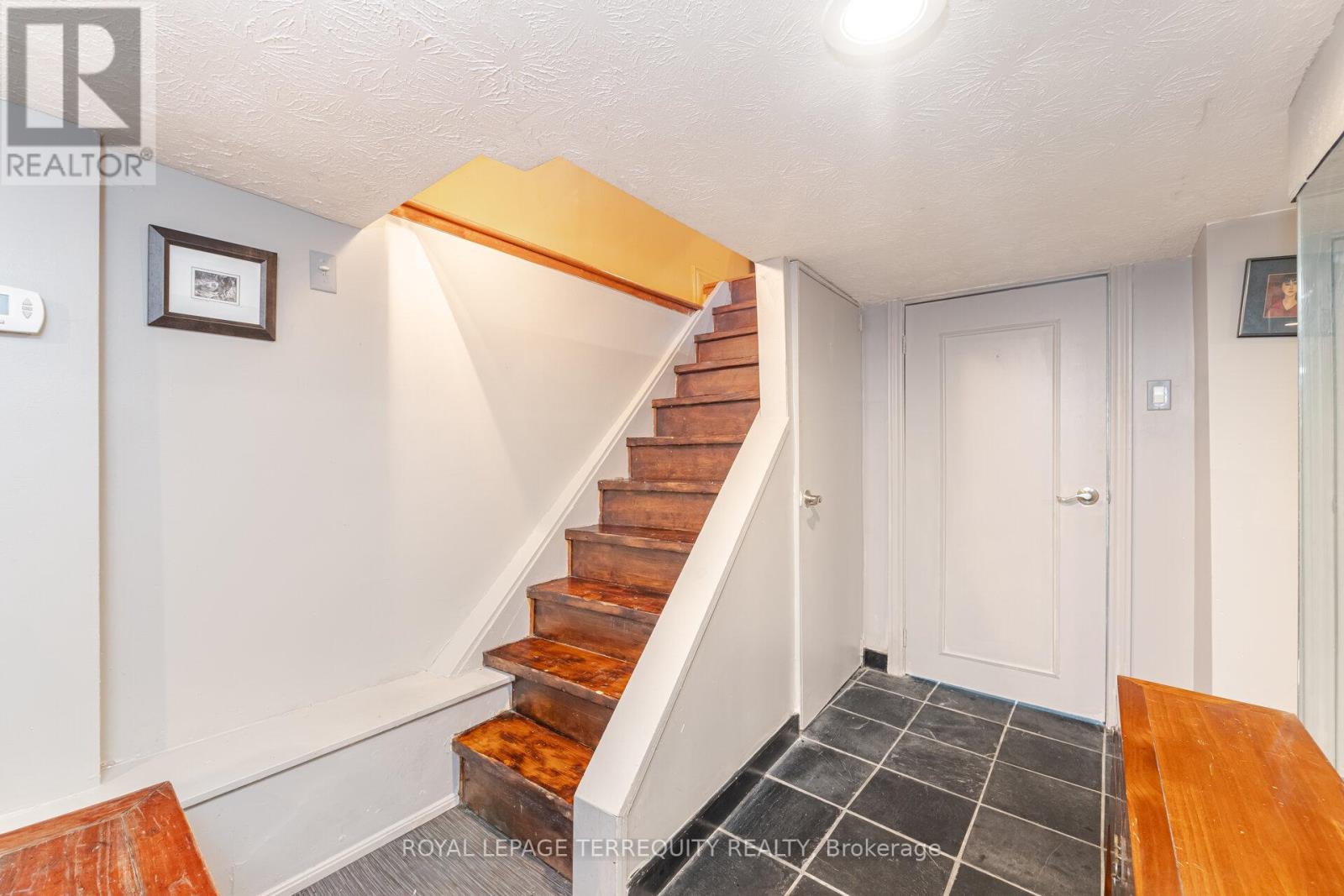 329 Glen Road, Toronto, Ontario  M4W 2X4 - Photo 32 - C12206203