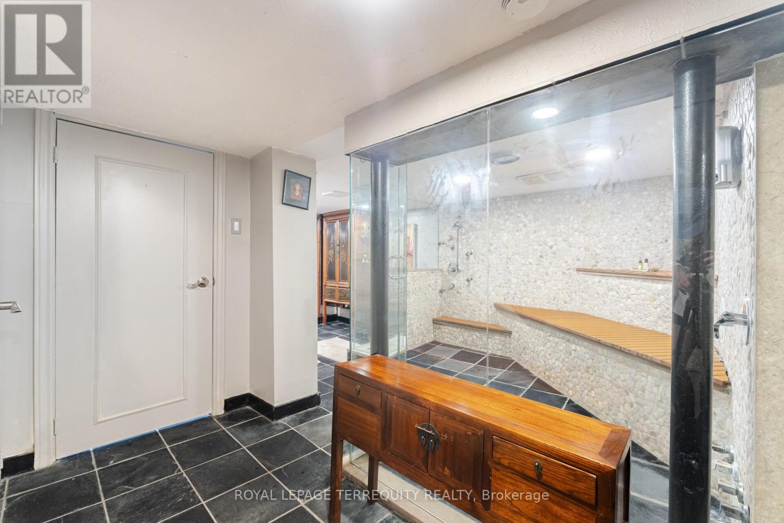 329 Glen Road, Toronto, Ontario  M4W 2X4 - Photo 34 - C12206203