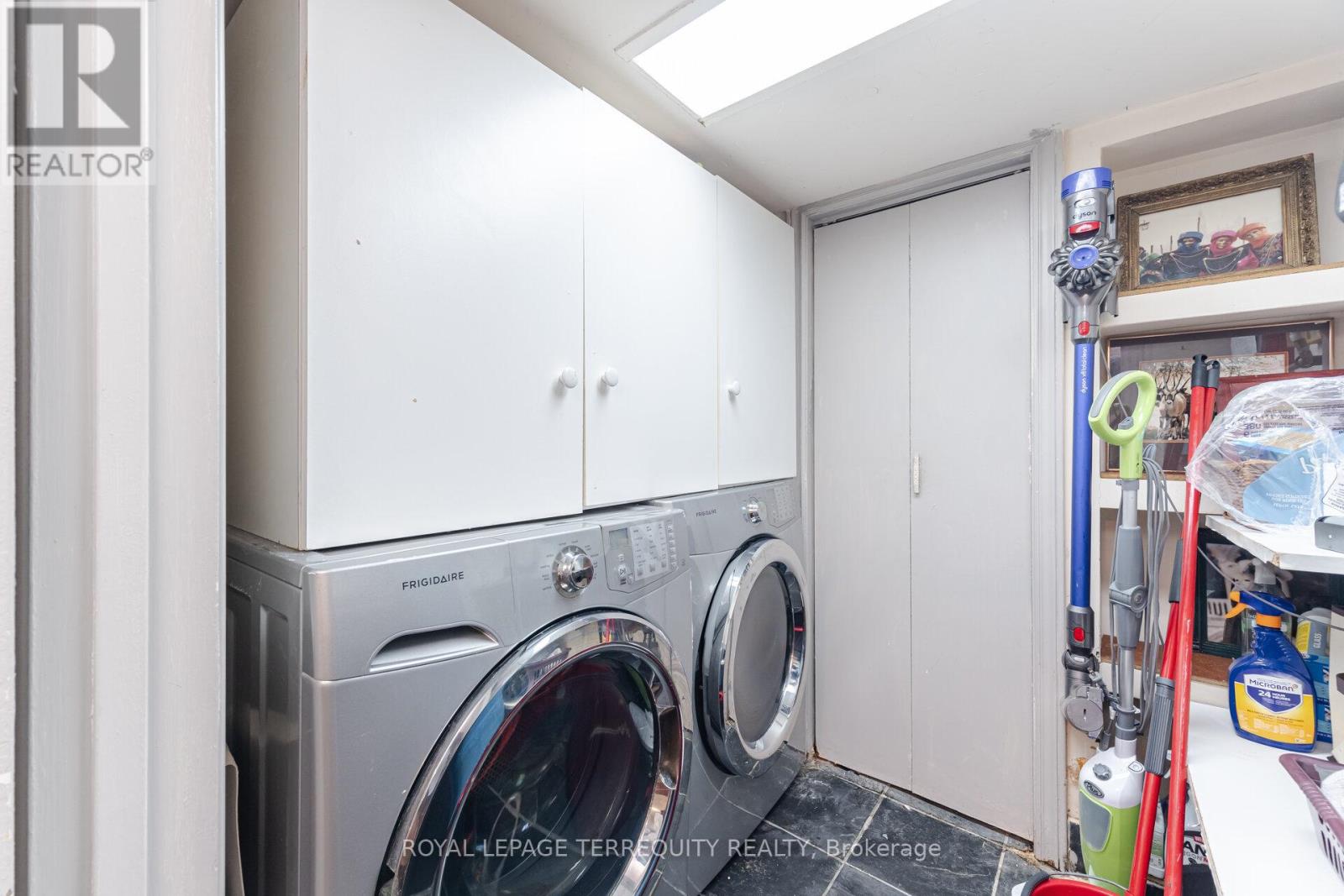 329 Glen Road, Toronto, Ontario  M4W 2X4 - Photo 42 - C12206203