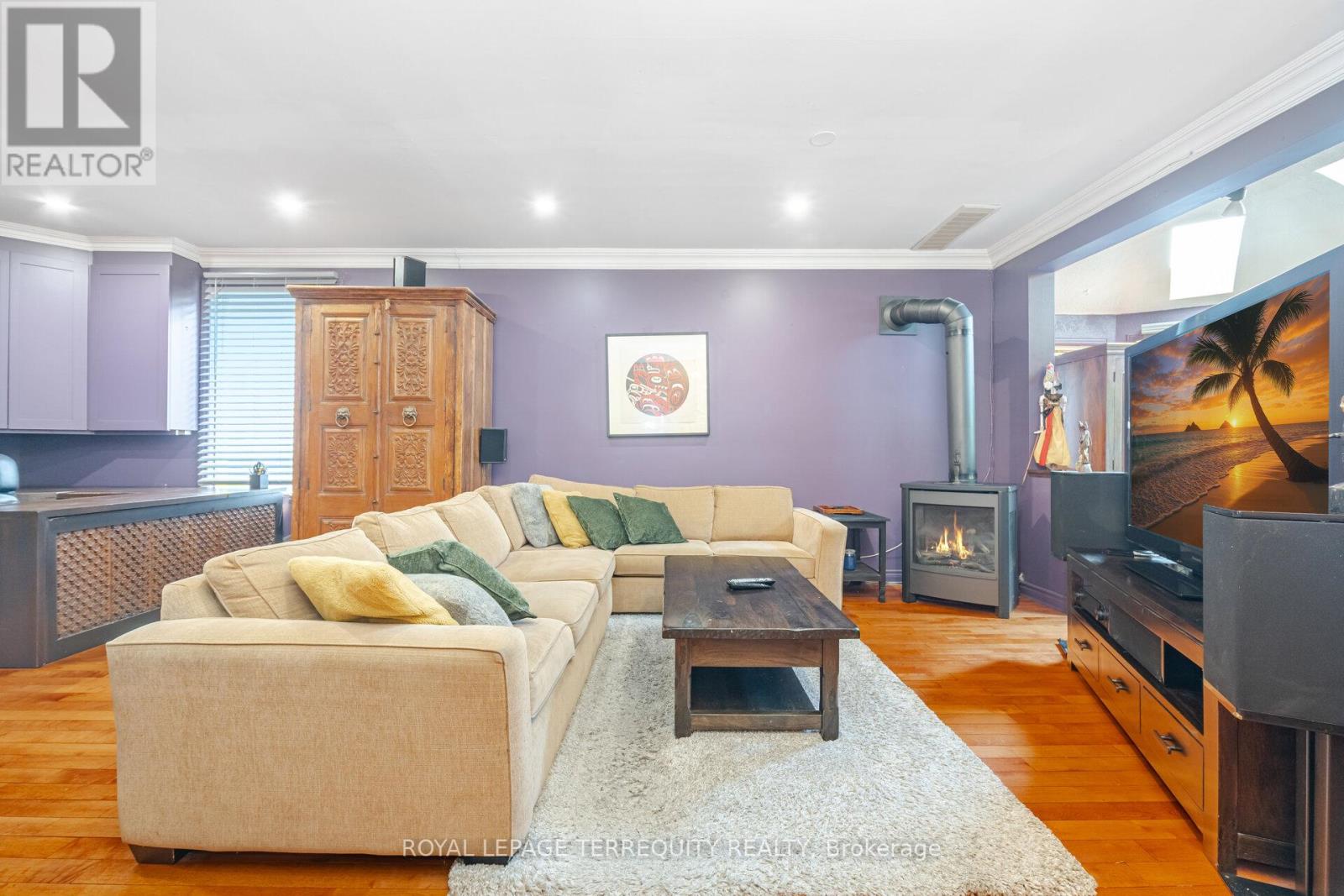 329 Glen Road, Toronto, Ontario  M4W 2X4 - Photo 9 - C12206203