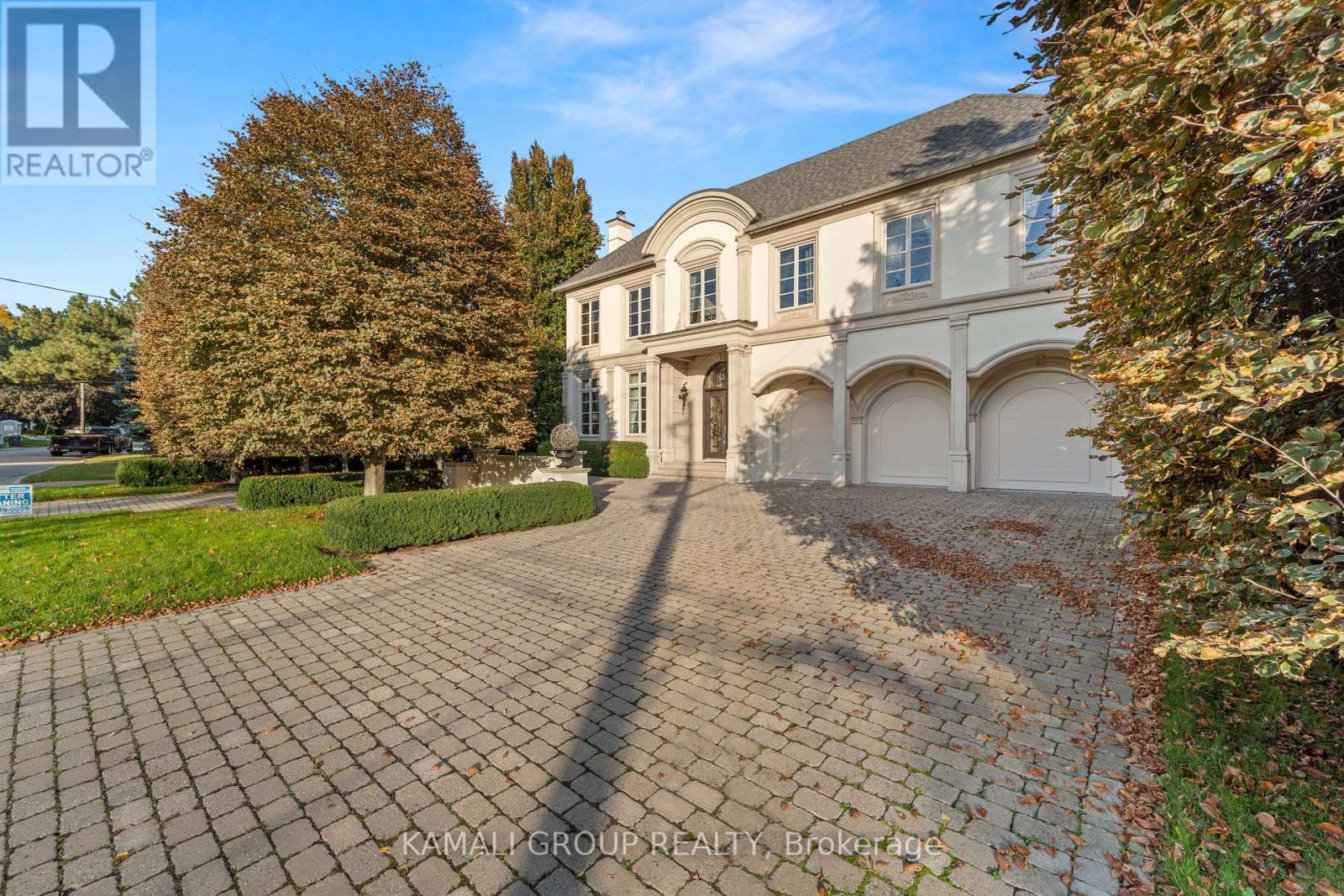 39 Rollscourt Drive, Toronto, Ontario  M2L 1X6 - Photo 43 - C12206210