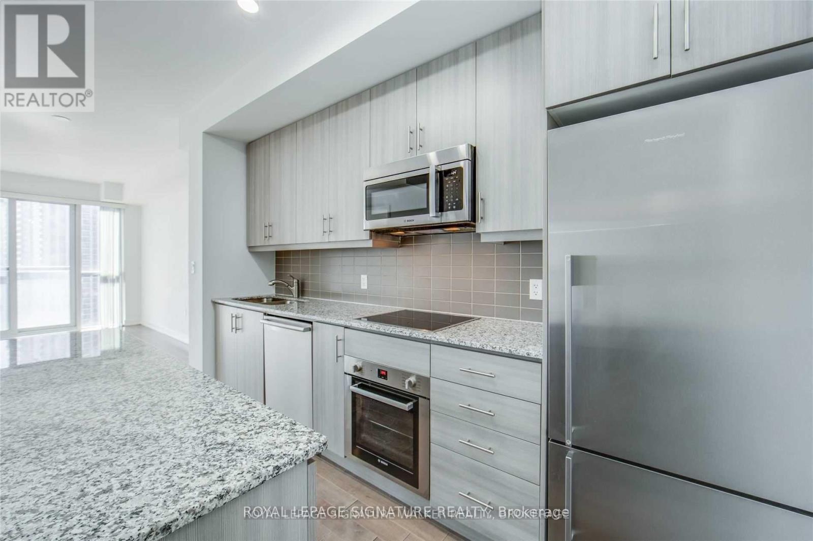 2101 - 1 The Esplanade Drive, Toronto (Waterfront Communities), Ontario  M5E 0A8 - Photo 10 - C12206214