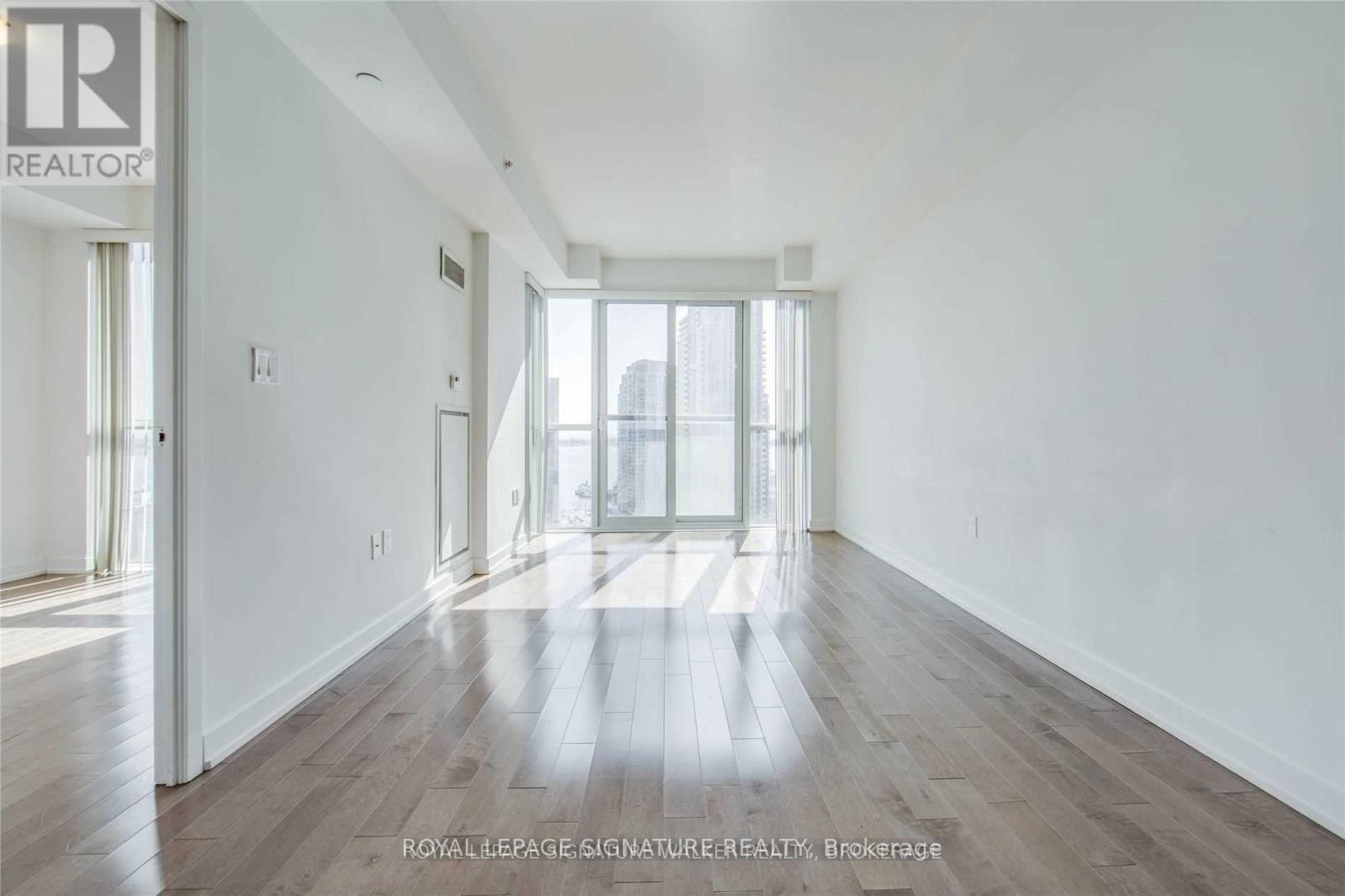 2101 - 1 The Esplanade Drive, Toronto (Waterfront Communities), Ontario  M5E 0A8 - Photo 5 - C12206214