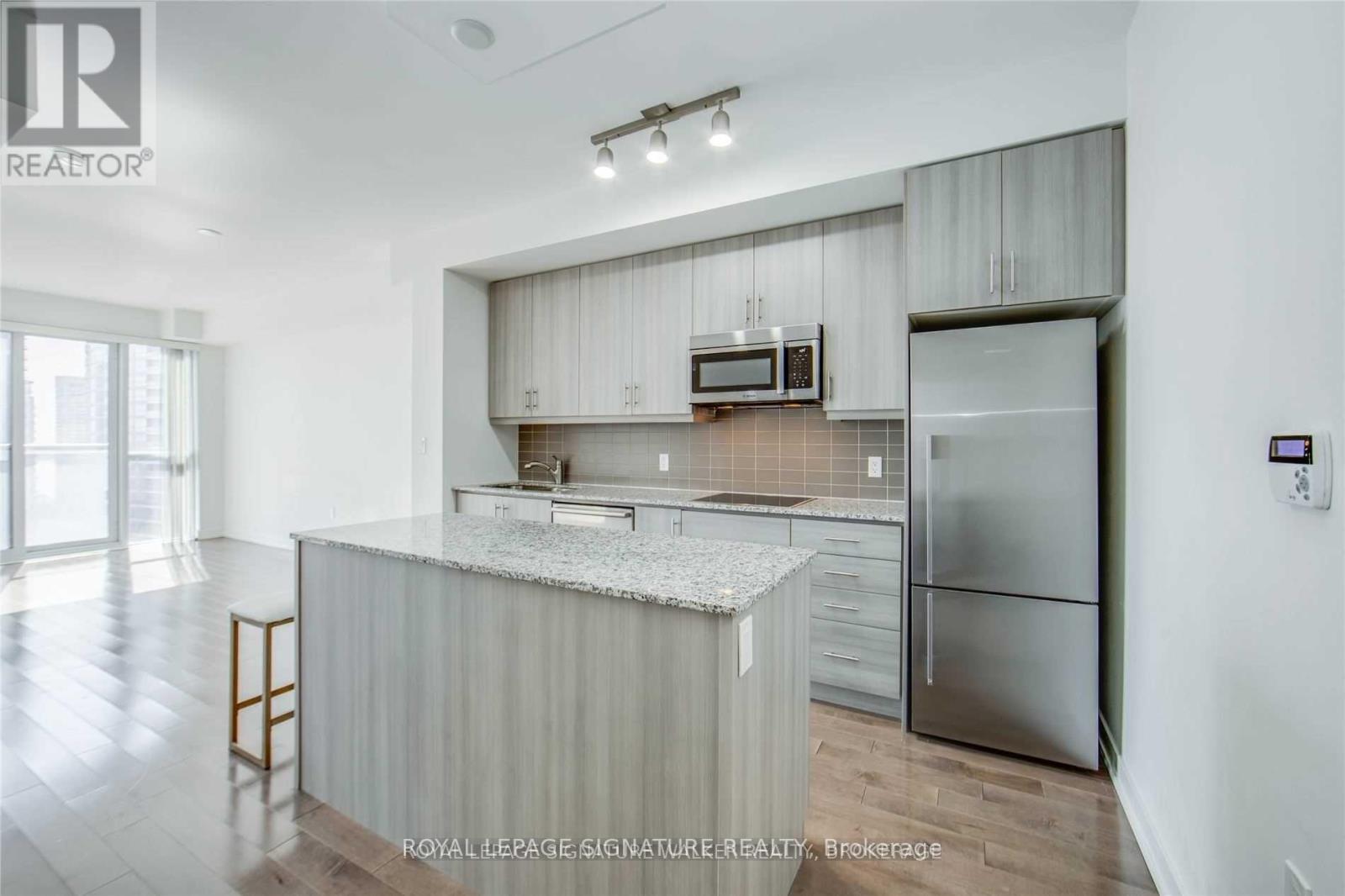 2101 - 1 The Esplanade Drive, Toronto (Waterfront Communities), Ontario  M5E 0A8 - Photo 7 - C12206214