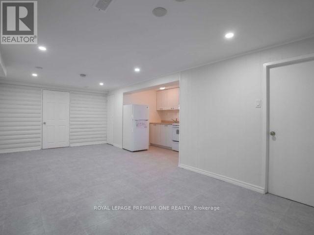 Entire Property - 139 Mckee Avenue, Toronto, Ontario  M2N 4C5 - Photo 6 - C12206220