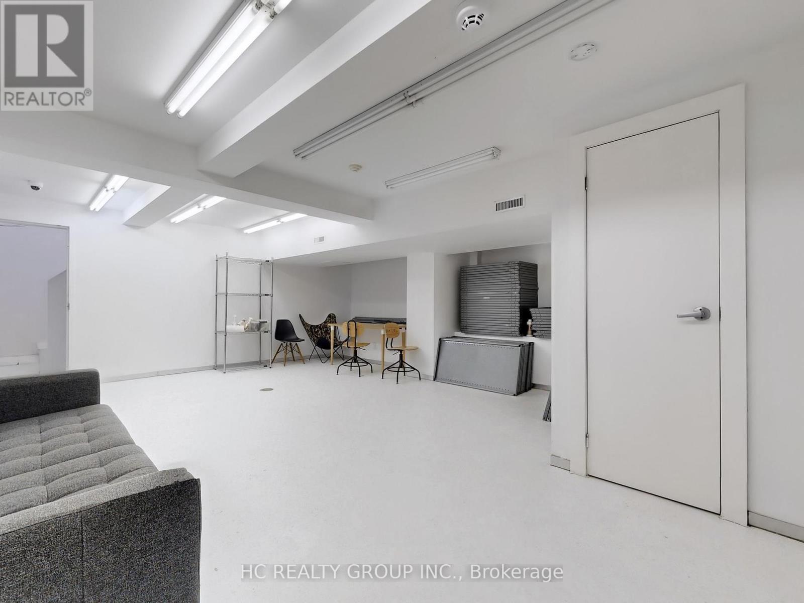 899 Dundas Street W, Toronto, Ontario  M6J 1V9 - Photo 10 - C12206230