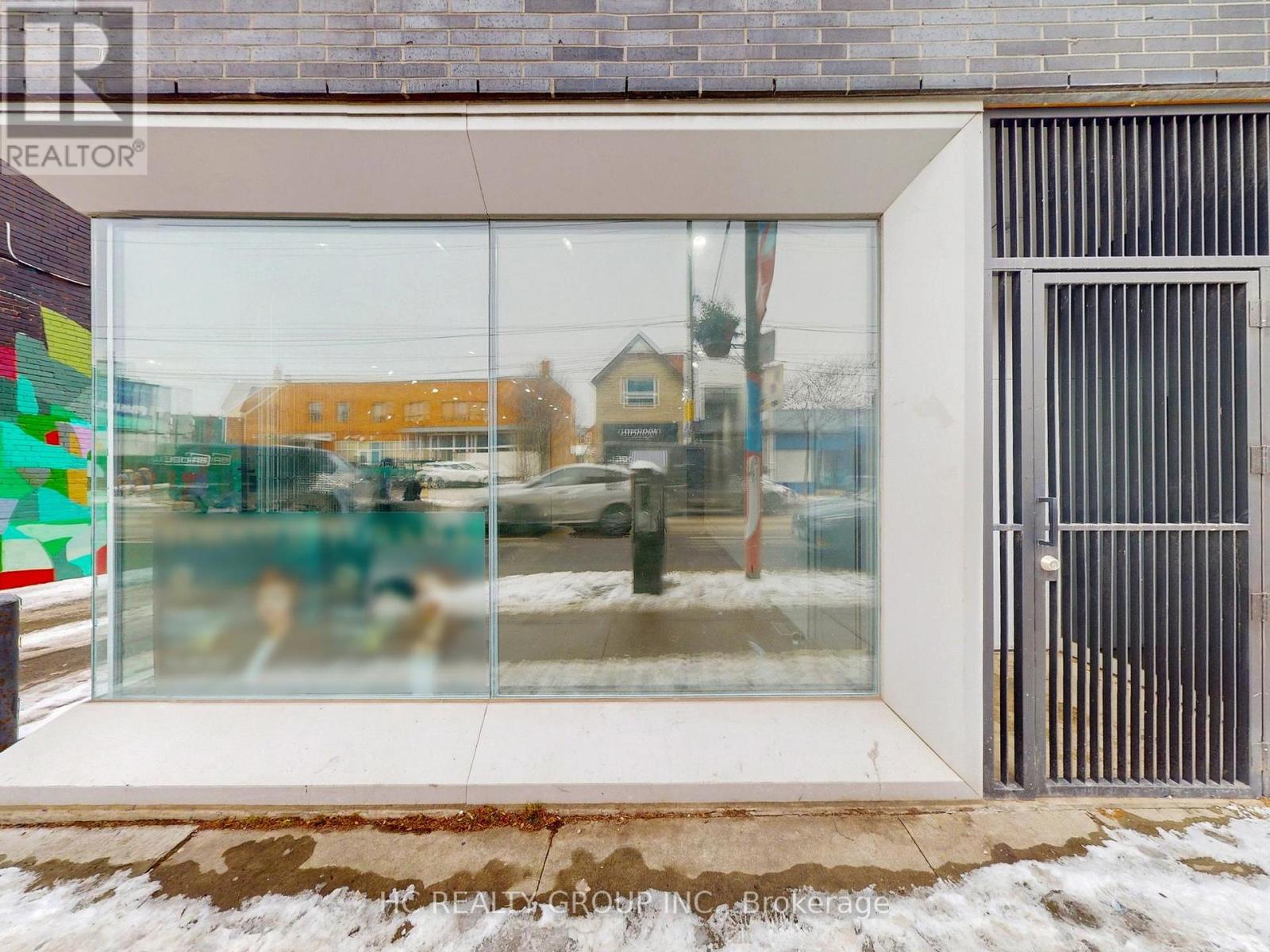 899 Dundas Street W, Toronto, Ontario  M6J 1V9 - Photo 2 - C12206230