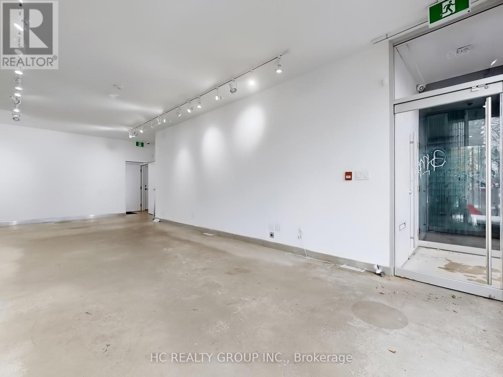 899 Dundas Street W, Toronto, Ontario  M6J 1V9 - Photo 7 - C12206230