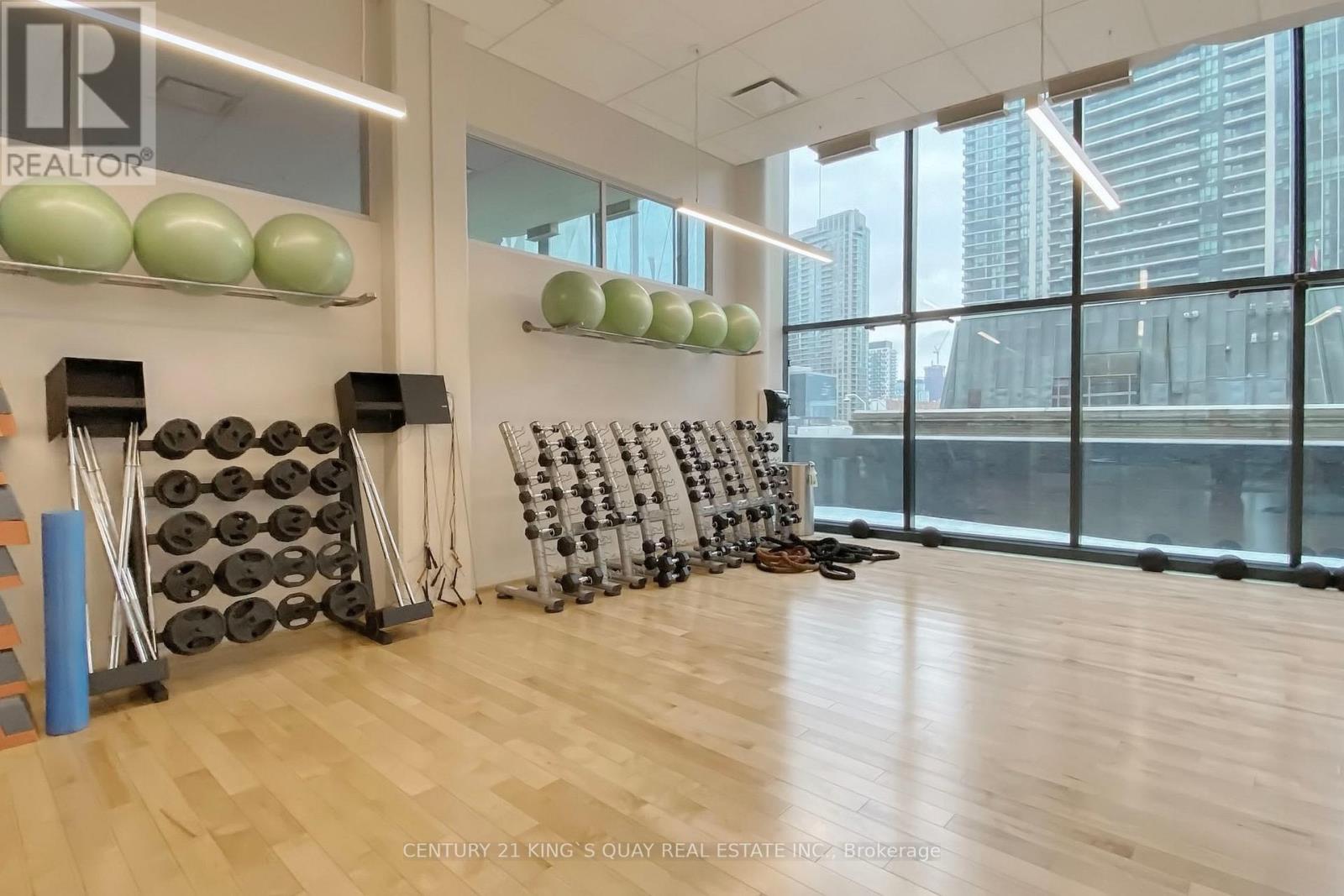 4204 - 88 Harbour Street, Toronto (Waterfront Communities), Ontario  M5J 0C3 - Photo 42 - C12206269