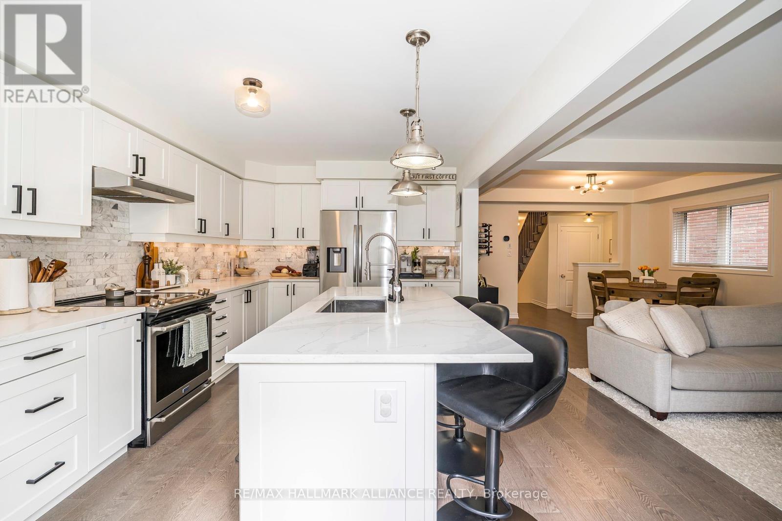 45 George Holley Street, Whitby, Ontario  L1P 0G4 - Photo 16 - E12206208