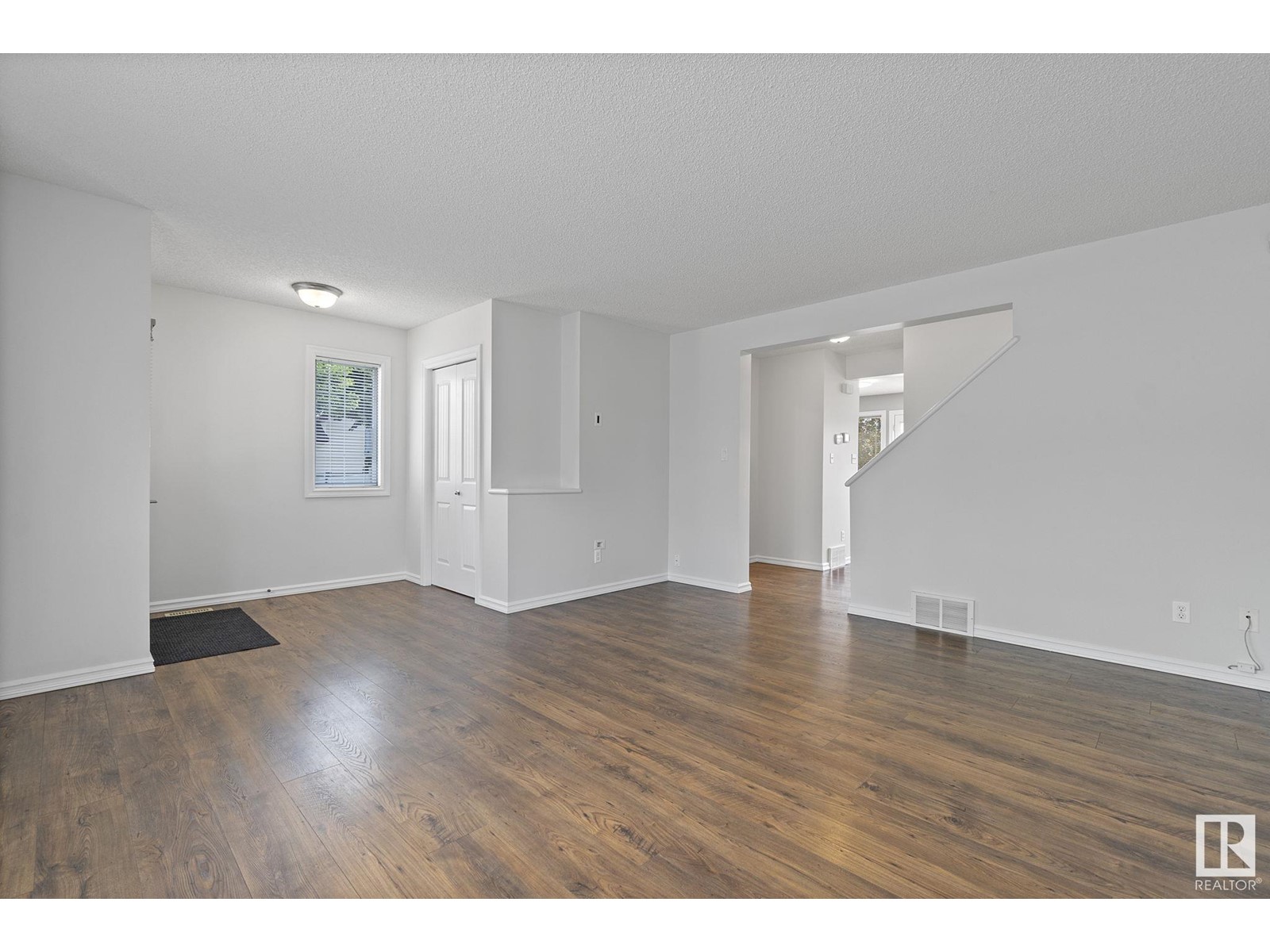 21303 91 Av Nw, Edmonton, Alberta  T5T 6Y9 - Photo 7 - E4441275