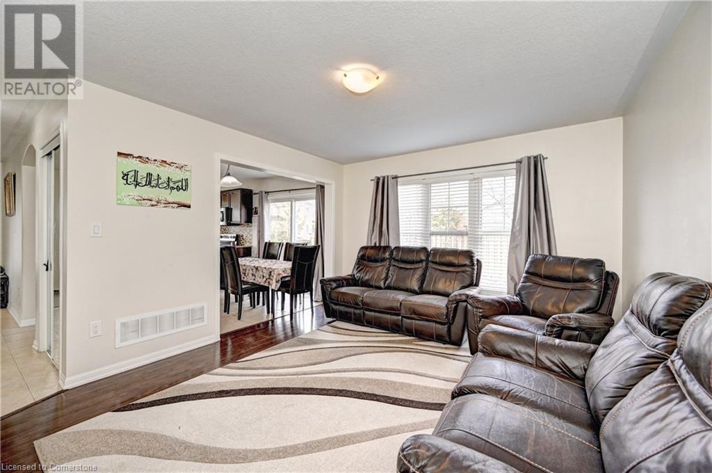 4 Dalton Drive, Cambridge, Ontario N3C 0E7 - Photo 11 - 40736412