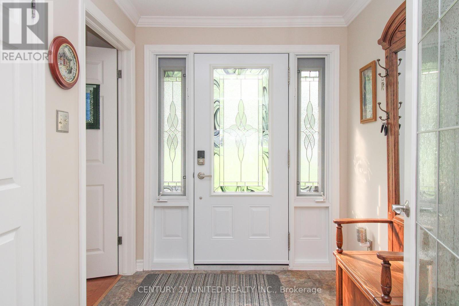 Property at 219 ARNOTT DRIVE image 2