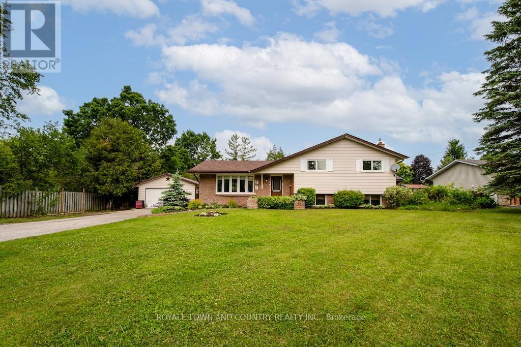 15 JANET DRIVE, Kawartha Lakes, Ontario
