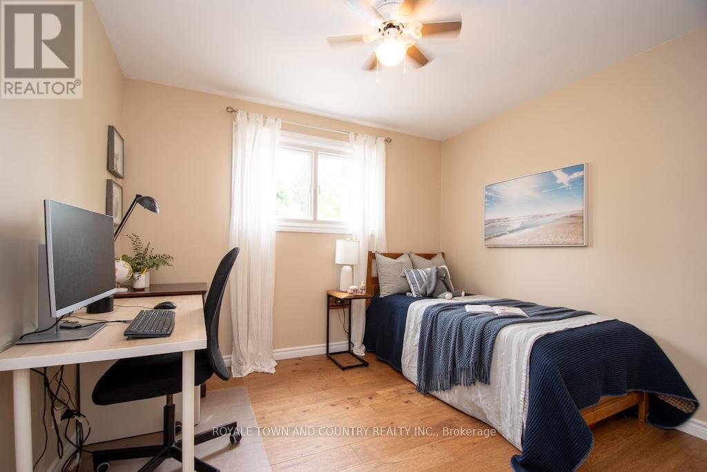 15 Janet Drive, Kawartha Lakes, Ontario  L0B 1K0 - Photo 23 - X12206320