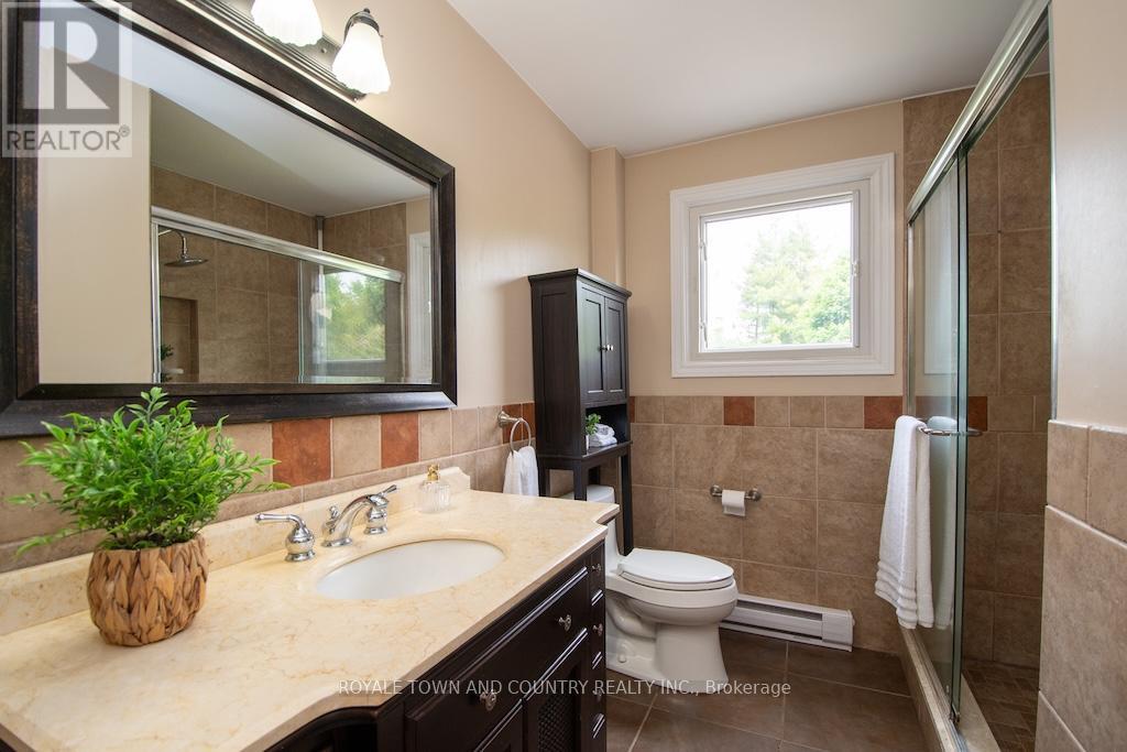 15 Janet Drive, Kawartha Lakes, Ontario  L0B 1K0 - Photo 25 - X12206320