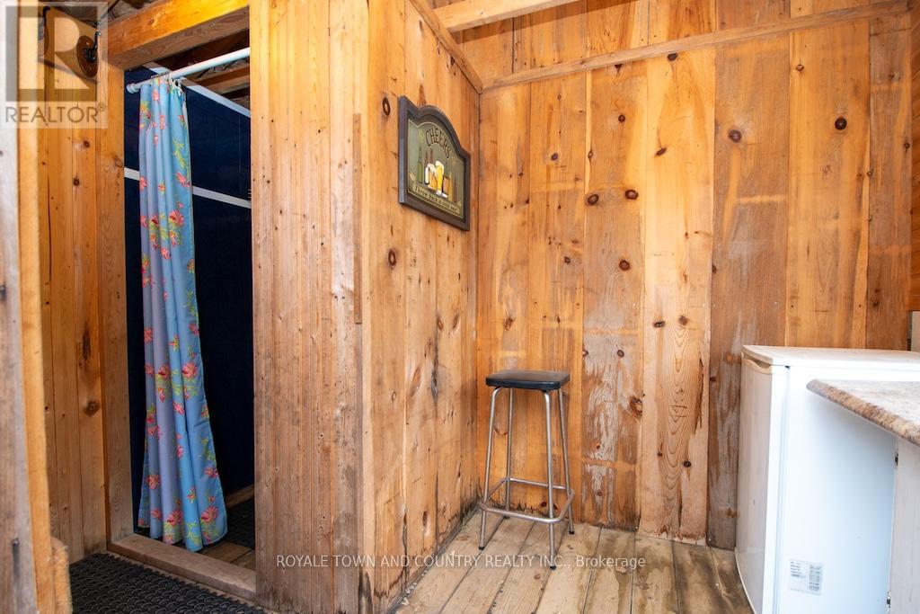 15 Janet Drive, Kawartha Lakes, Ontario  L0B 1K0 - Photo 32 - X12206320