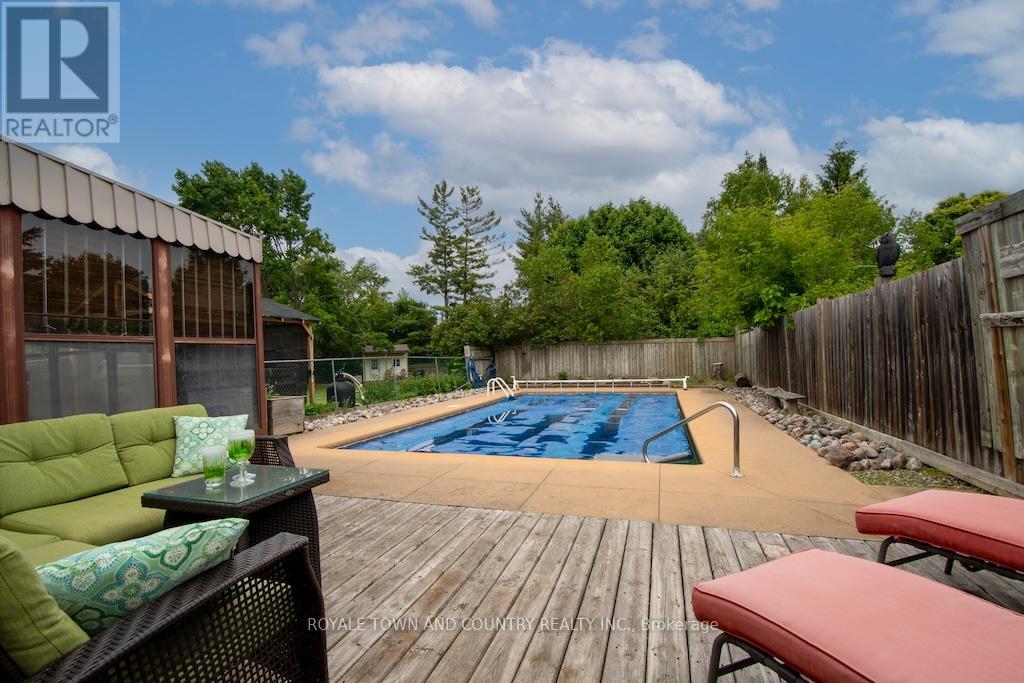 15 Janet Drive, Kawartha Lakes, Ontario  L0B 1K0 - Photo 35 - X12206320