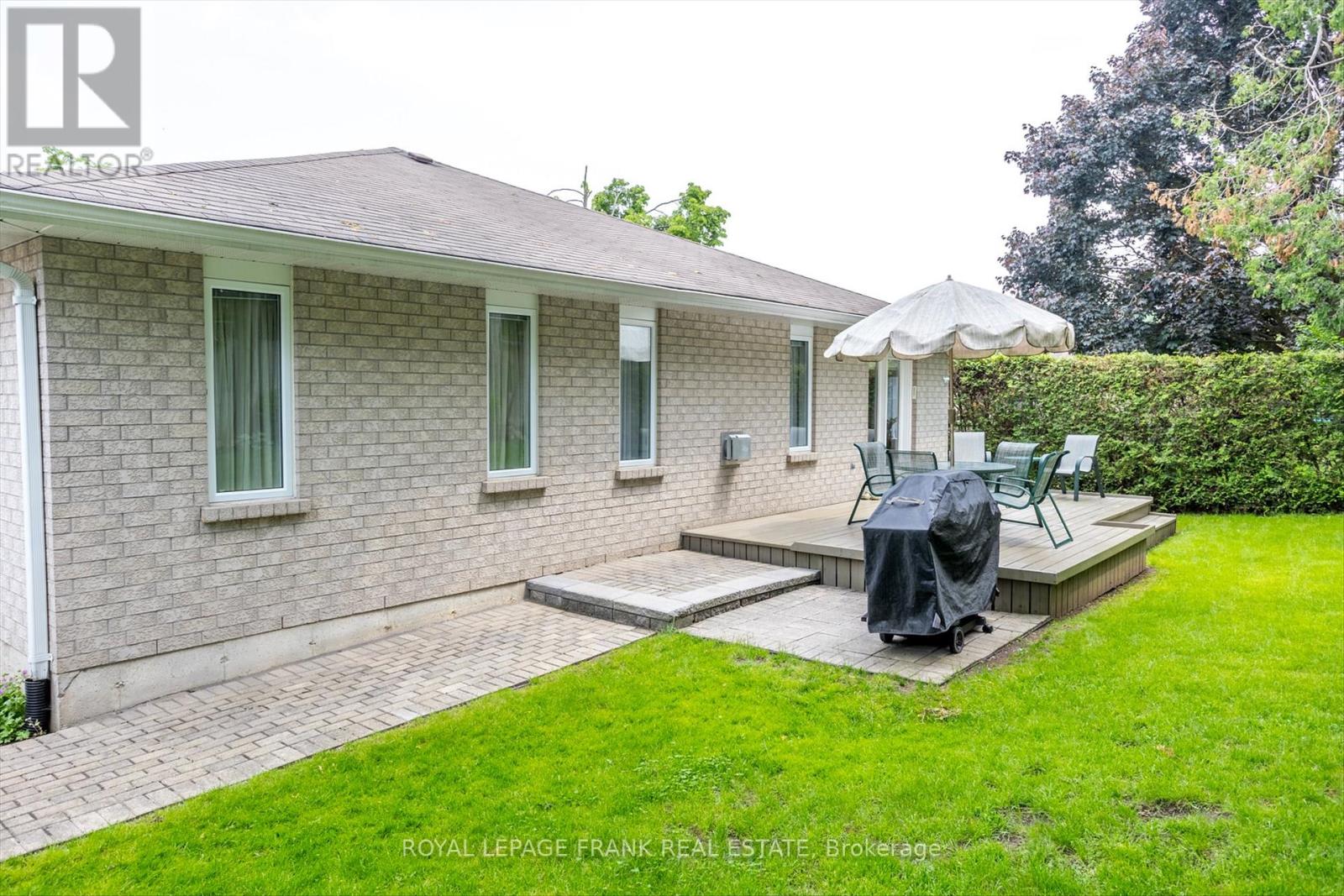 1083 Danita Boulevard, Peterborough West, Ontario  K9J 7K7 - Photo 45 - X12206355