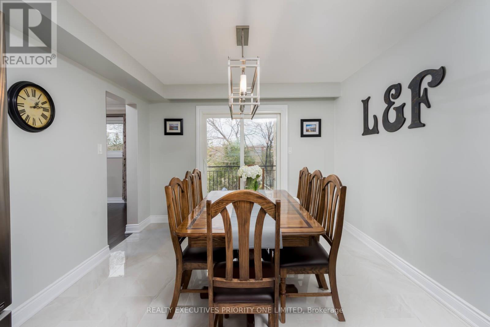 206 Andrew Park, Vaughan (West Woodbridge), Ontario  L4L 1G2 - Photo 13 - N12206163
